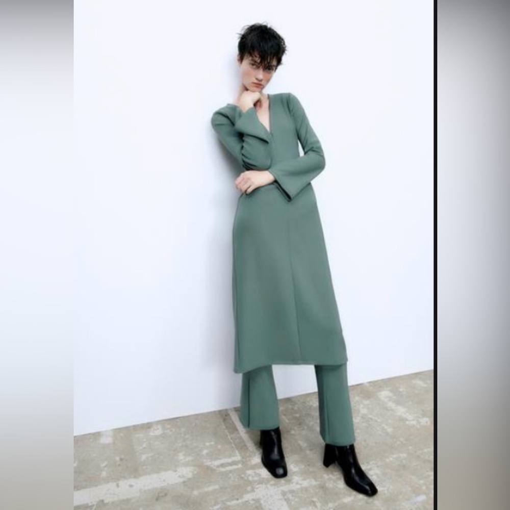 Zara Green Ribbed Pant Leggings Flare with slits